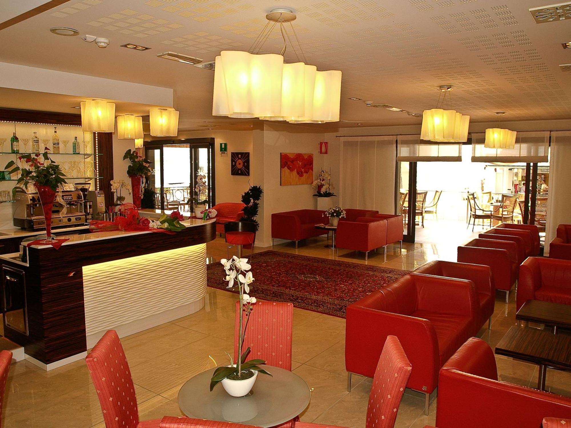 Hotel Villa Angelina Bibione Buitenkant foto