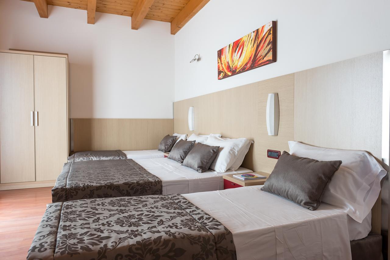 Hotel Villa Angelina Bibione Buitenkant foto